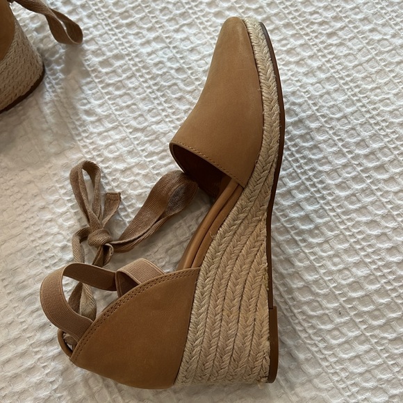 ✌🏼Womens Corso Como Heels!! Size 6! Tan with rope detail!!! Elastic and tie!✌🏼 - Picture 9 of 11